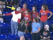 De rumores a confesiones absurdas: la loca cacería de ‘La Karen de los Phillies’