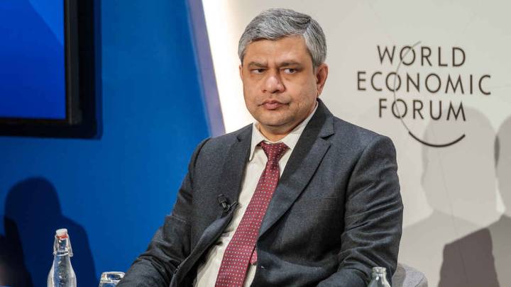 Union Minister Ashwini Vaishnaw switches to Zoho as part of swadeshi initiative: What is it