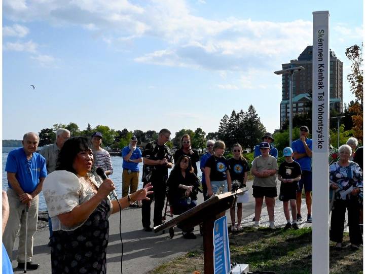 Brockville unveils a monument to peace