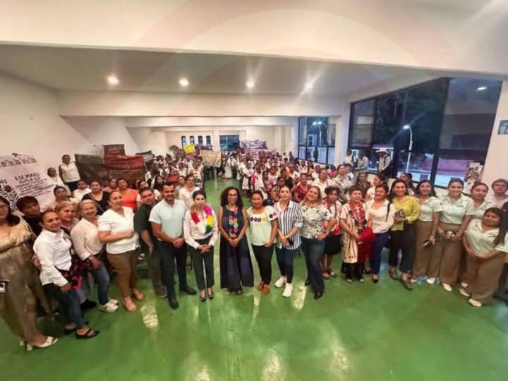 Impulsan empoderamiento y erradicación de las violencias en las mujeres