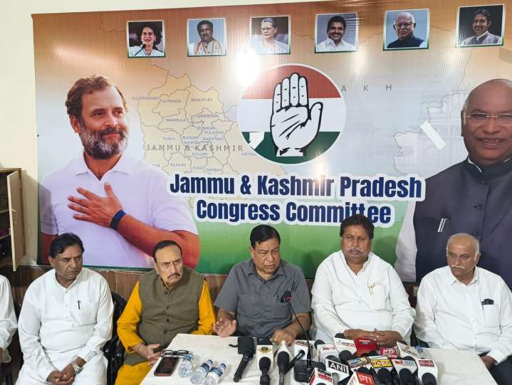 Congress blames BJP for Leh situation, seeks apology for misleading attributions