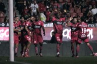 Los Xolos del ‘Loco’ Abreu golean al León y ya son quintos en la Liga Mx