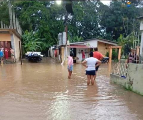 Crecida de río afecta comunidades de San Esteban y Goaigoaza