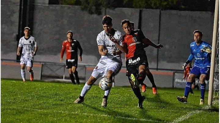 Colón vuelve a los entrenamientos con una baja confirmada