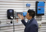 Perú lanza primer cargador eléctrico autosostenible y mototaxi con GPS en el Día Mundial del Vehículo Eléctrico
