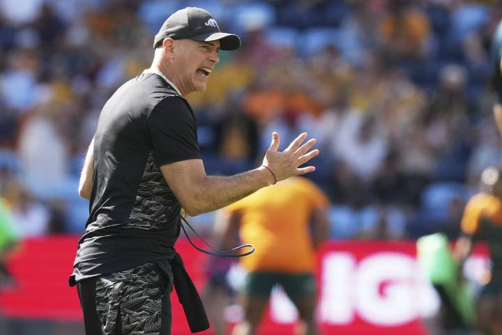 "No nos merecemos esto". Malestar en los Pumas con el arbitraje: Contepomi se quejó por un fallo que puede ser decisivo para el torneo