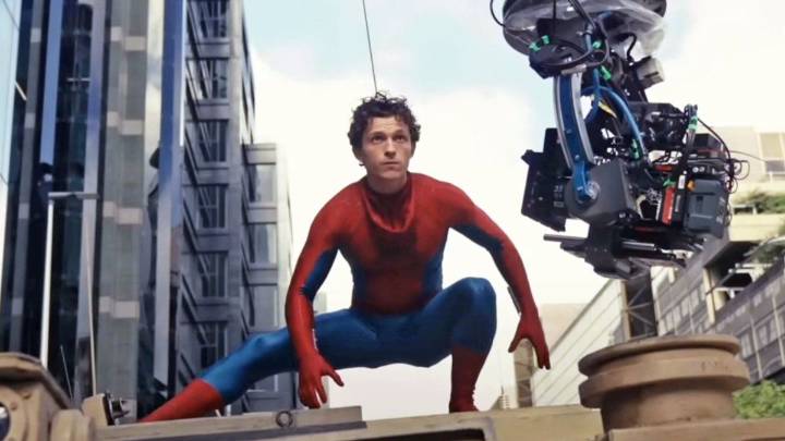 Tom Holland fue hospitalizado de urgencia tras un accidente en el set de Spider