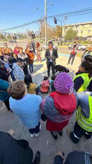 Semáforo largamente esperado entra en operación en Av. La Victoria