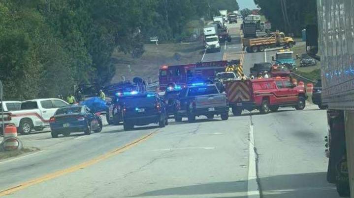 Driver killed in chain-reaction wreck in Walton County