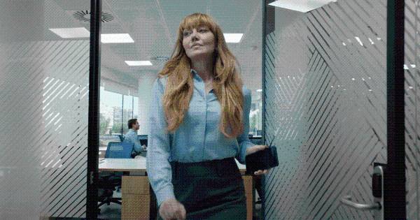 FedEx Mocks Outdated Power Plays in Office