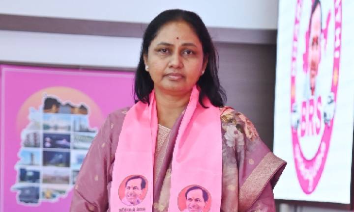 KCR announces Maganti Sunitha as BRS candidate for Jubilee Hills by