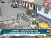 SMP: Camión fuera de control ocasiona choque múltiple