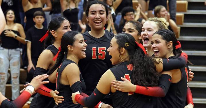 Rio Rico wins rivalry volleyball match at NHS
