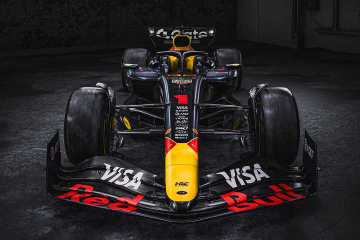 Carlyle announce deal with Formula 1 team Red Bull