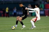 Sufre Edson Álvarez lesión muscular