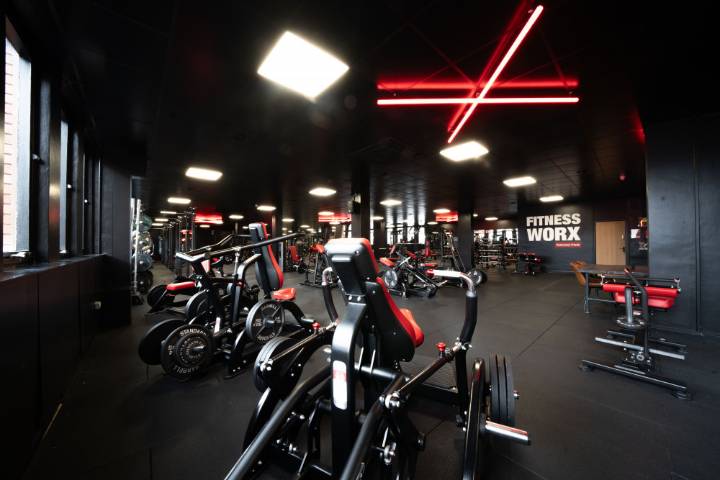 'Start the new year on the right foot': Kenilworth gym offers personal training to help locals transform their health | Local News 