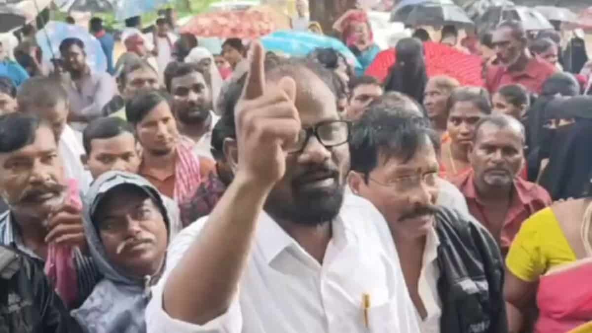 Telangana: 2BHK beneficiaries demand allotment letters in Nirmal