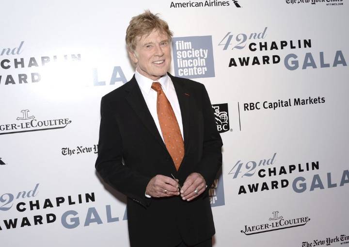 Marlee Matlin, Ron Howard, Colman Domingo and more mourn the death of Robert Redford