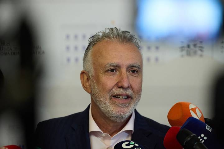 Torres: Si CC y PP rechazan la condonación de deuda “le dan una puñalada” a Canarias