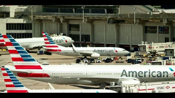 Body found in landing gear of American Airlines flight in North Carolina