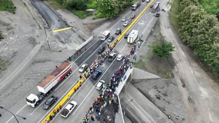 Reinauguran puente de la autopista José Antonio Páez arrasado por las aguas en Portuguesa
