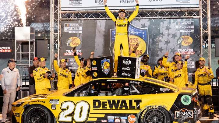 Christopher Bell wins Bass Pro Shops Night Race at Bristol