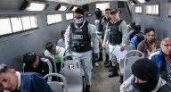 Motín en penal de Cajamarca termina con 15 reos trasladados a Challapalca Tras amotinamiento y secuestro de dos agentes, peligrosos cabecillas de mafias del Callao y Piura fueron enviados a la temida 