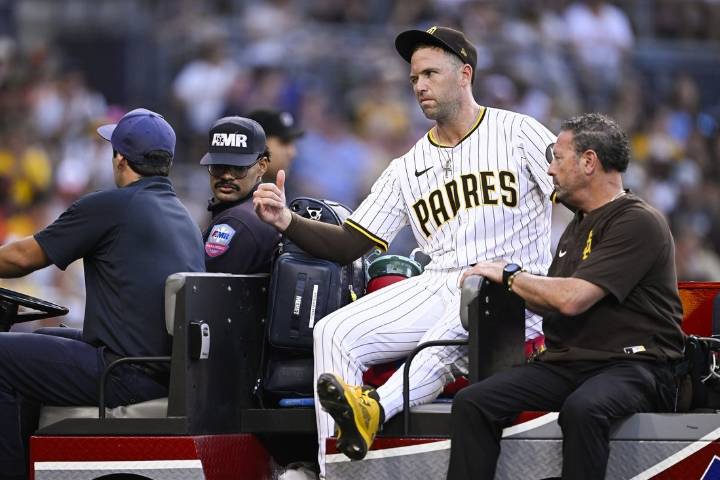 Deadspin | Padres All-Star reliever Jason Adam ruptures quadriceps tendon