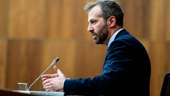 ‘The goal, ultimately, is to save Canada Post,’ minister says of postal service transformation