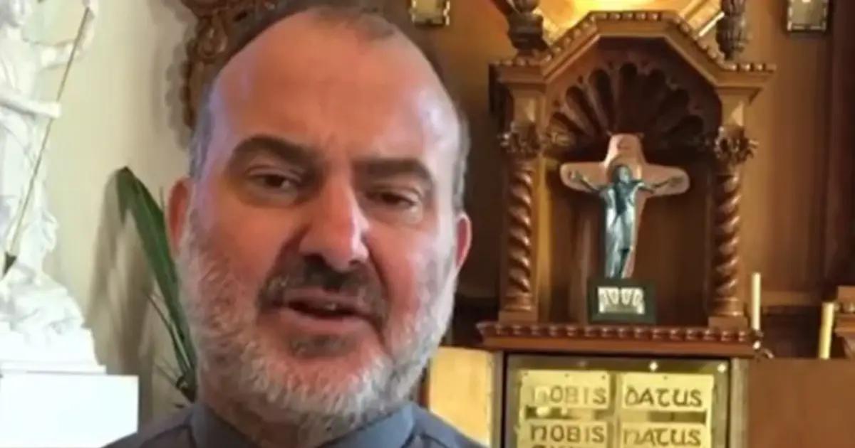 Llega a juicio sacerdote acusado de abuso sexual