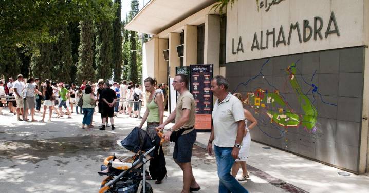 La Alhambra prevé cerrar el año con 2,7 millones de visitas