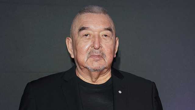 Oscar-nominated actor Graham Greene dies at 73
