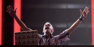 Vuelve Fatboy Slim, un encantador electrónico de multitudes