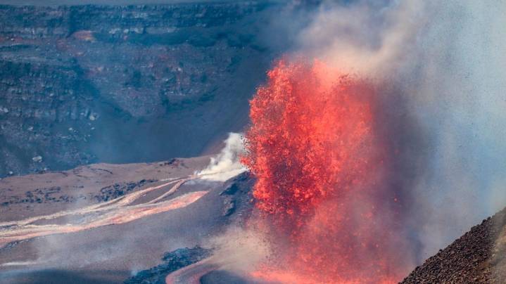 Hawaii's Kilauea volcano erupts with lava pouring out from multiple vents