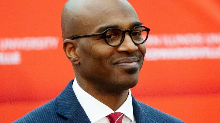 Increased SIUE enrollment and program cuts led to balanced budget, chancellor says