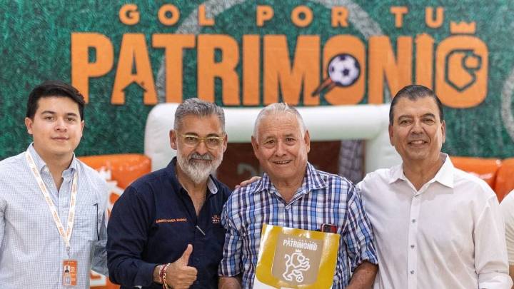 Juárez entrega escrituras a 113 familias con el programa “Gol por tu Patrimonio”