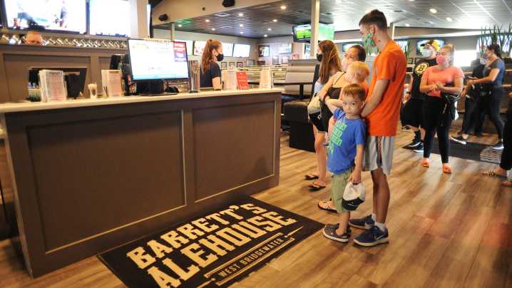 Barrett's Alehouse transforms into Hogwarts for fall. What to know
