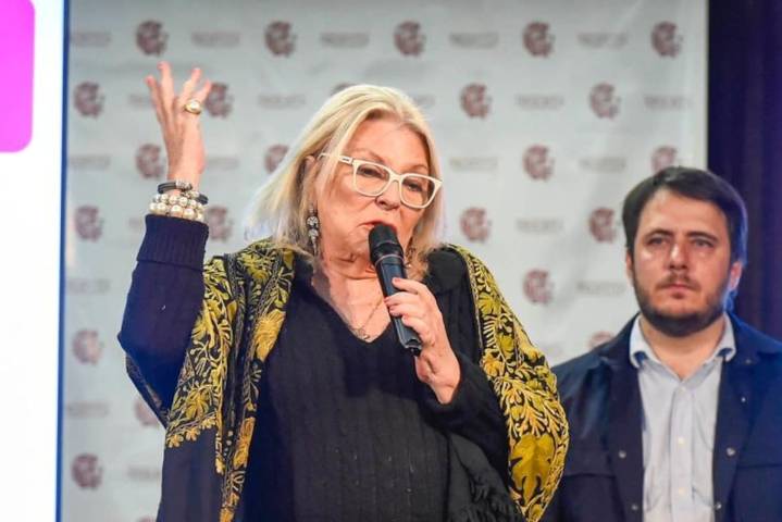 “Al borde del default”. Carrió lanzó sus candidatos con fuertes críticas a la ayuda que pidió Milei a EE.UU.