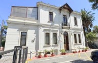 La compleja venta de la "Casa de los espíritus" que inspiró novela de Isabel Allende: Piden casi $1.500 millones