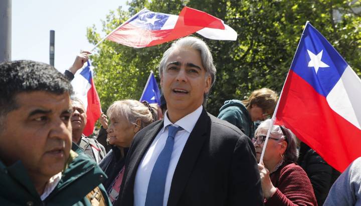 Marco Enríquez-Ominami presenta su plan para un Chile con crecimiento, empleo y justicia social