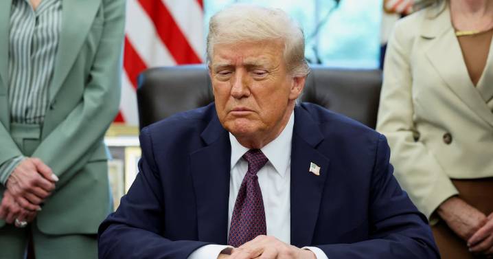 Trump, 79, Avoids Showing Makeup-Covered Hand in Oval Office