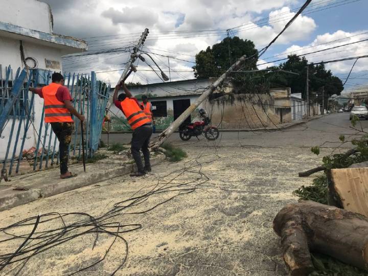 Algunos sectores de Piñonal llevan más de 24 horas sin luz
