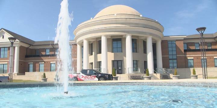 Alabaster superintendent encouraging attendance to help students, combat chronic absenteeism