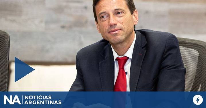 En medio de la crisis institucional, Moretti dijo presente en la cancha de Racing