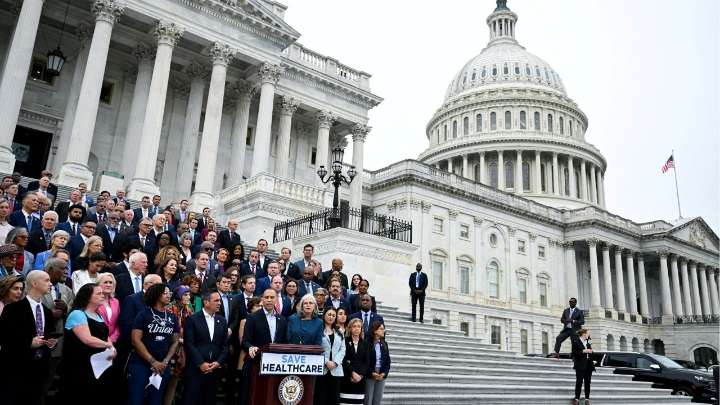 US Government Lurches Toward Shutdown, Trump Threatens Fresh Cuts