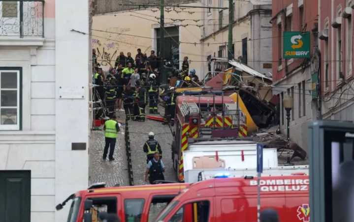 Se descarrila vehículo del Elevador da Glória de Lisboa; hay al menos 15 muertos