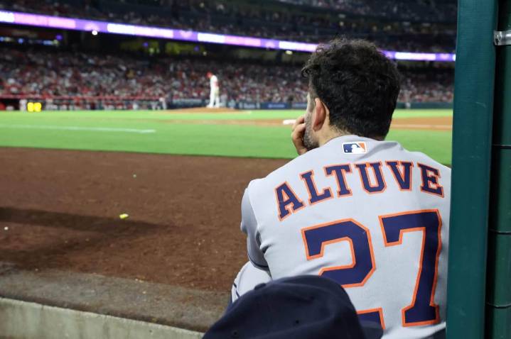 Astros' playoff streak is over, but is their championship window closing too?