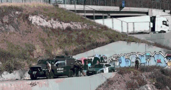 Encuentran cadáver de un hombre en la ribera del Río Mapocho