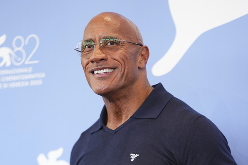 ¿Dwayne Johnson, candidato al Oscar? "The Smashing Machine" genera expectación en Venecia