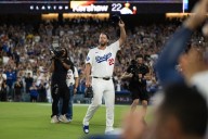 Clayton Kershaw soaks in the applause in his last regular-season start at Dodger Stadium